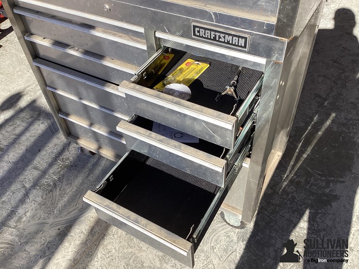 craftsman-tool-chest-box-w/misc-tools-image-16