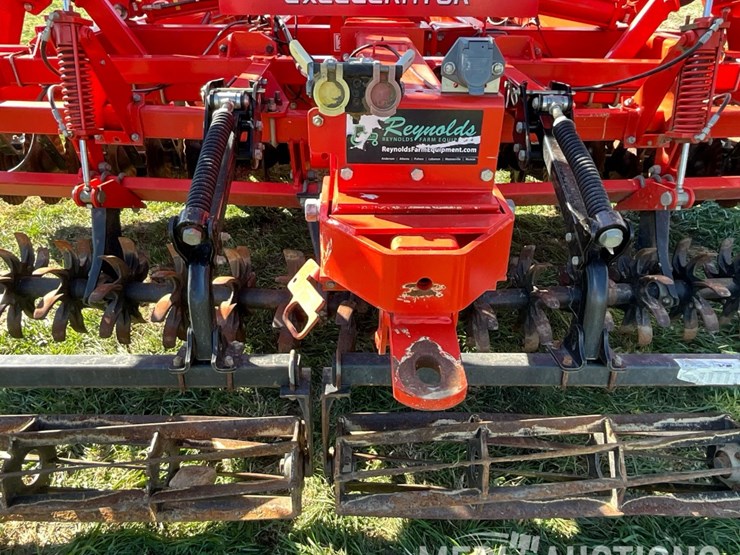 2016-kuhn-krause-8005-excelerator-verticle-tillage-tool-image-38