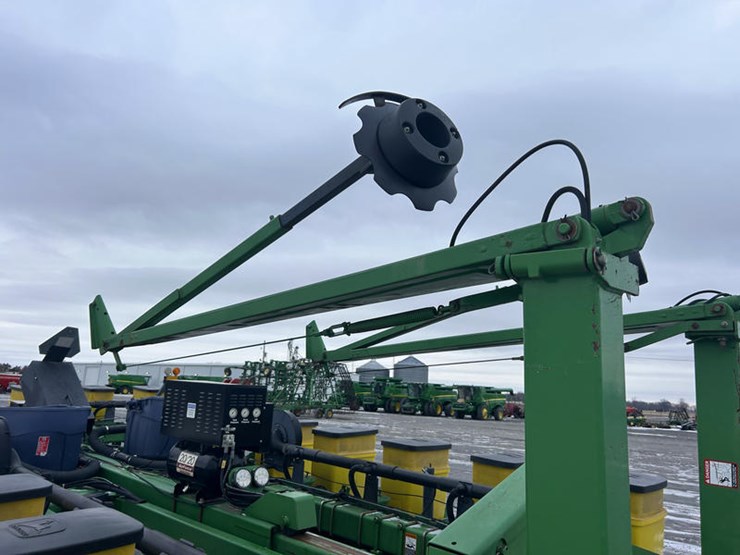 john-deere-1770-image-70