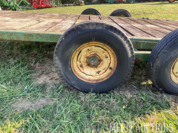 john-deere-implement-trailer-image-31