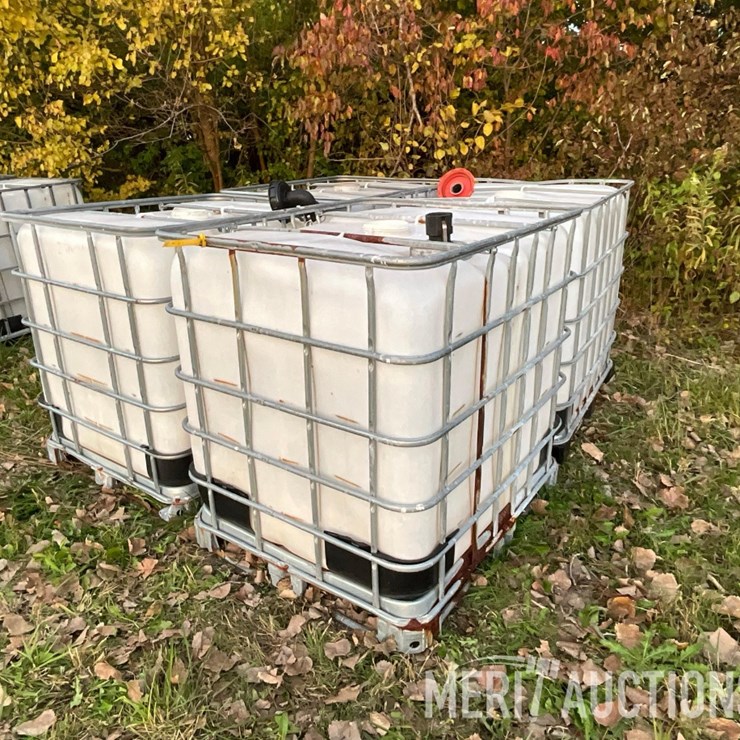 (4) 250 Gallon Poly Totes