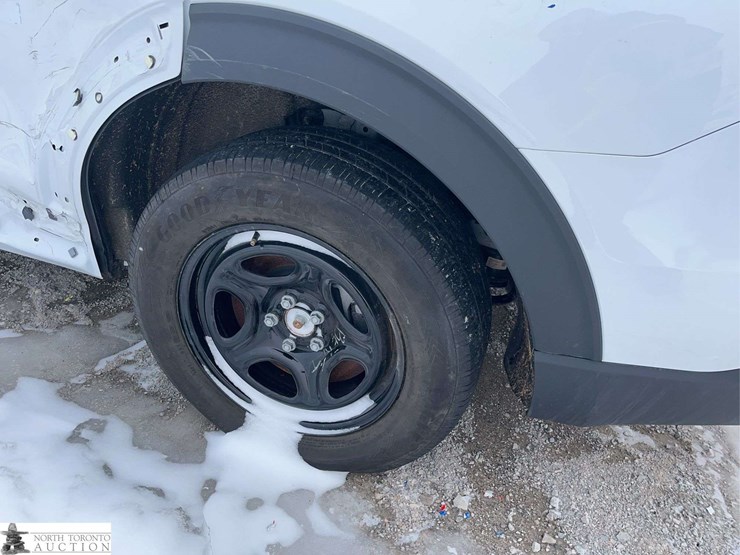 2025-ford-explorer-image-7