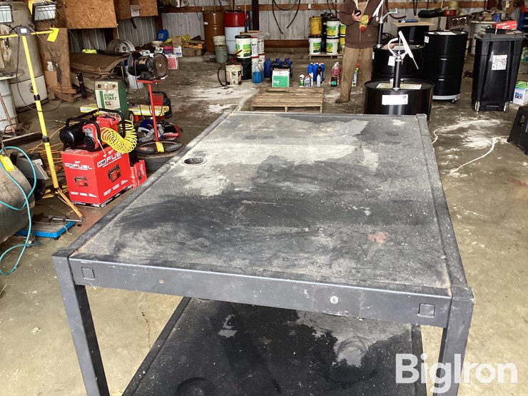 metal-shelf-on-wheels-image-11