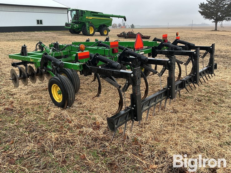 2010-john-deere-714-image-7