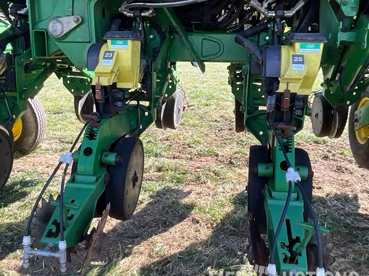 john-deere-1790-image-44