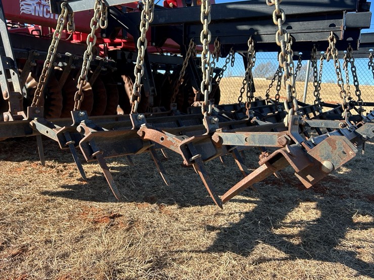 #4-•-2019-mcfarlane-5124-image-5