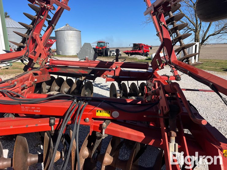 case-ih-3950-image-14