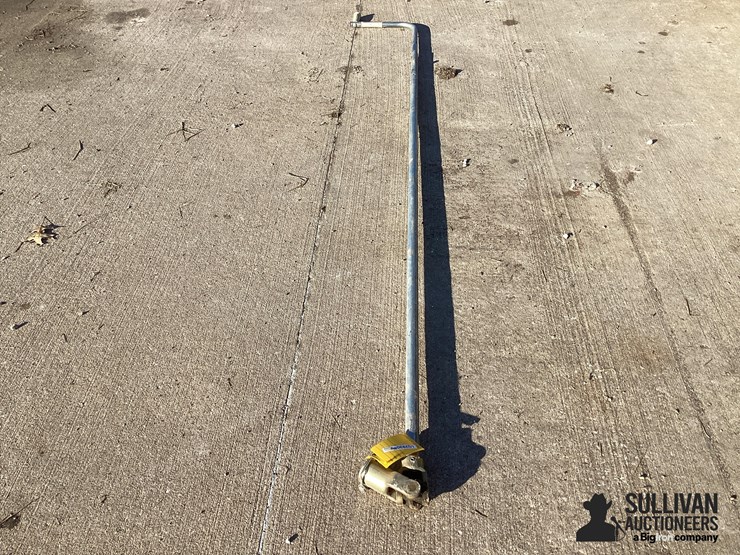 shur-lok-roll-tarp-handle-image-6