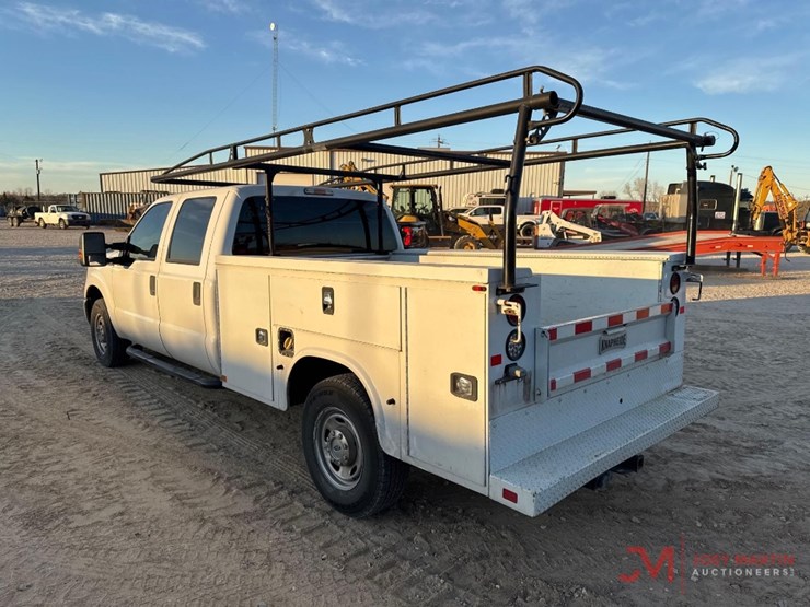 2016-ford-f250-xl-image-3