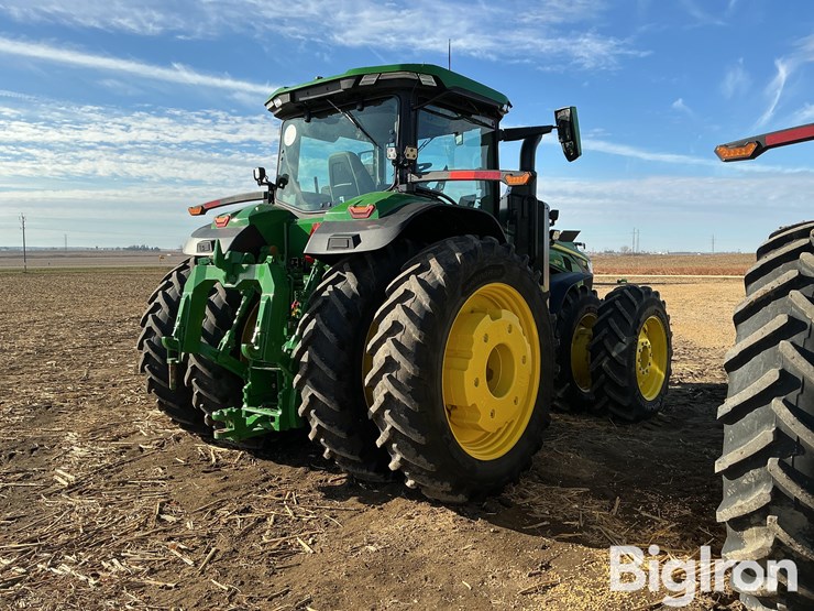 2024-john-deere-8r-370-image-5