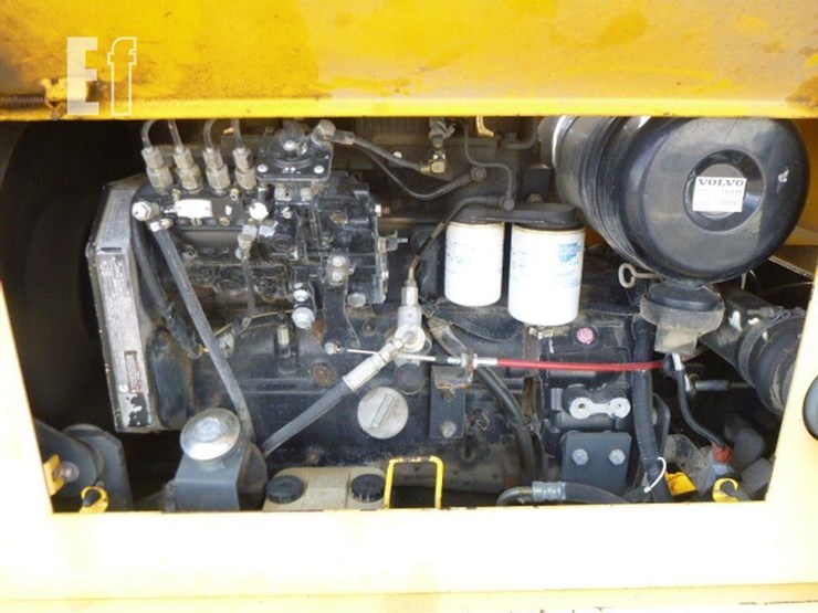 2004-volvo-g86-image-25