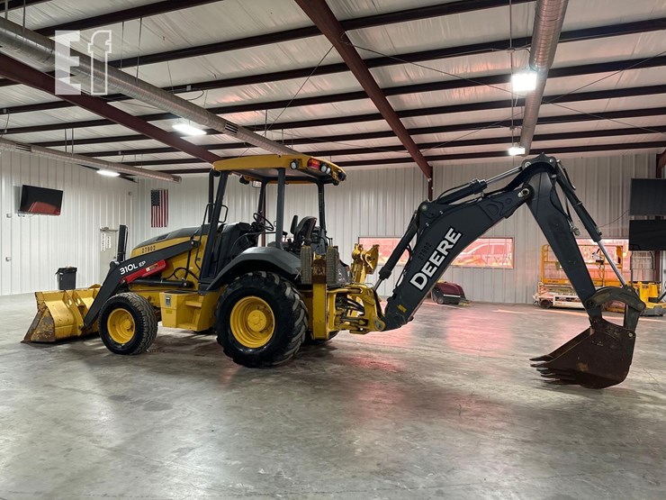 2020-deere-310l-ep-image-4