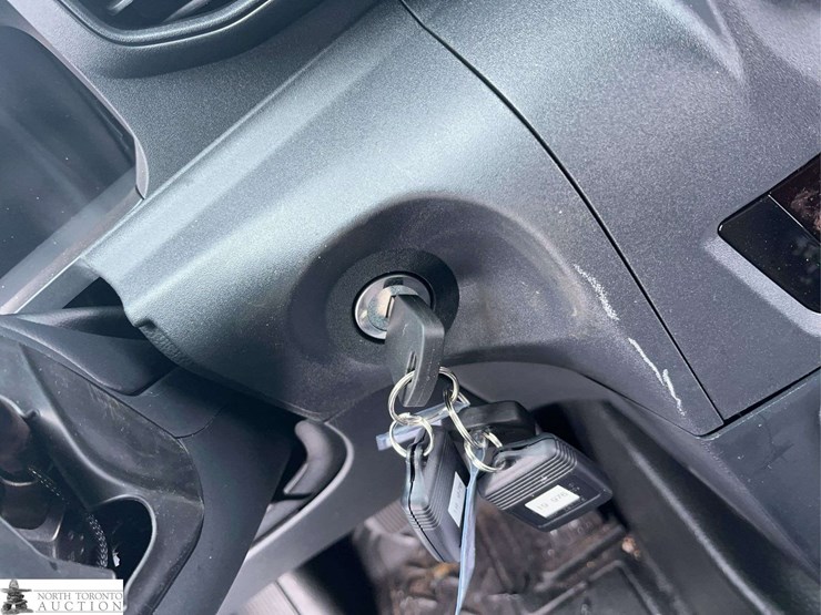 2025-ford-explorer-image-21