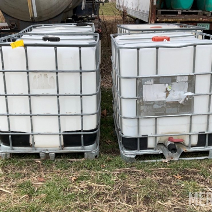 (4) 250 Gallon Poly Totes