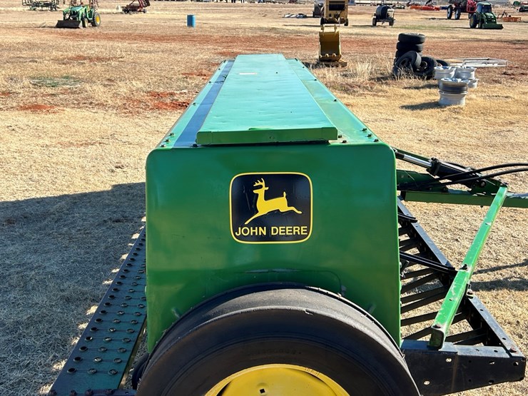 john-deere-450-image-5