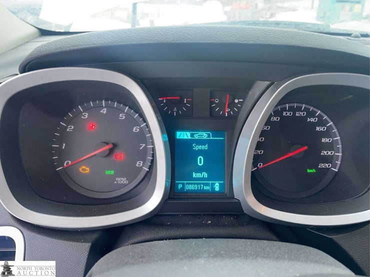 2017-chevrolet-equinox-image-12