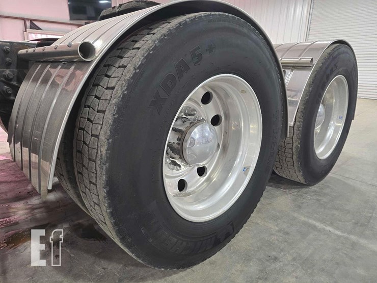 2005-mack-vision-cxn613-image-26