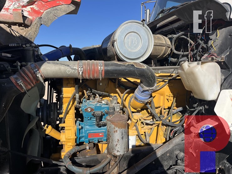 2005-kenworth-t800-image-8