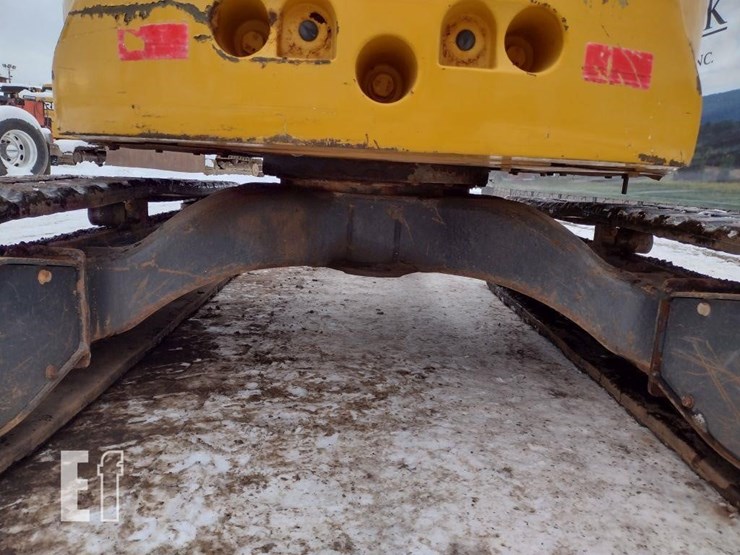 2016-deere-35g-image-45