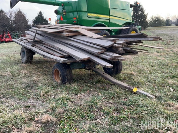 16ft.-hay-rack-on-running-gear-image-7