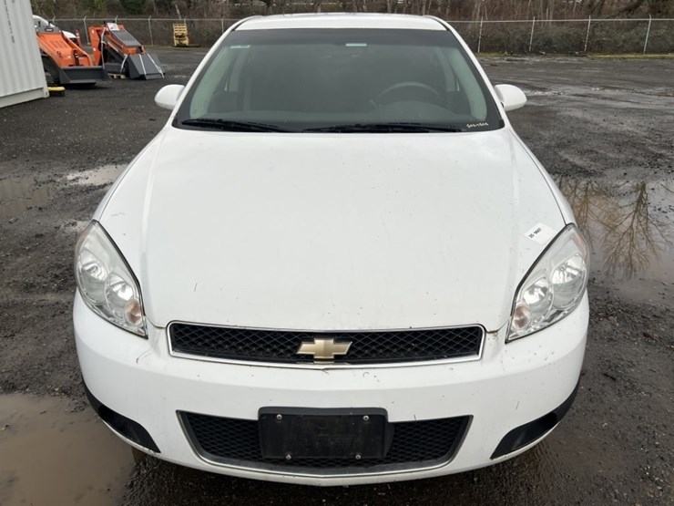 2014-chevrolet-impala-sedan-image-8