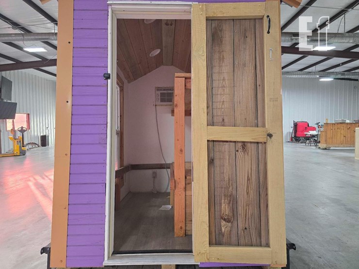 2025-carry-on-image-12