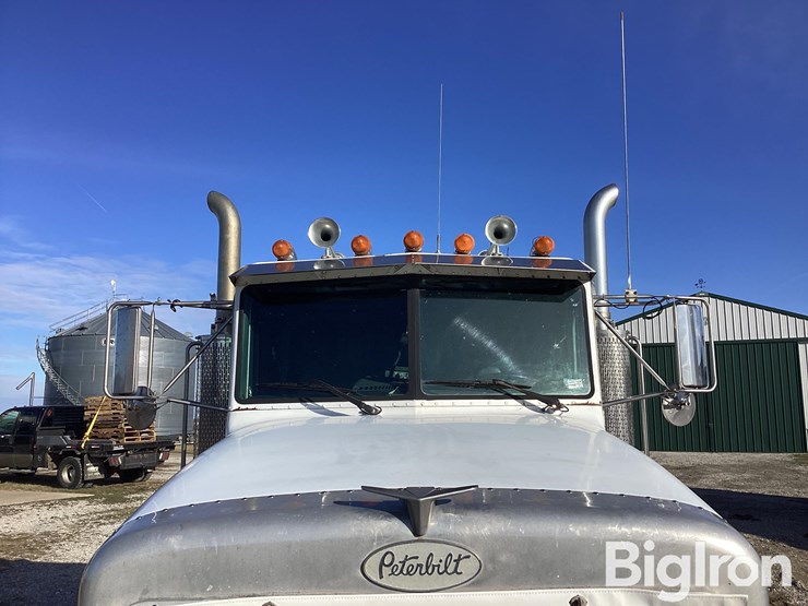 1995-peterbilt-377-image-12