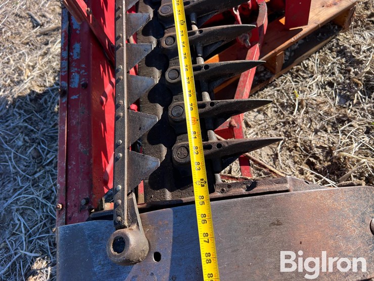 international-1300-image-16