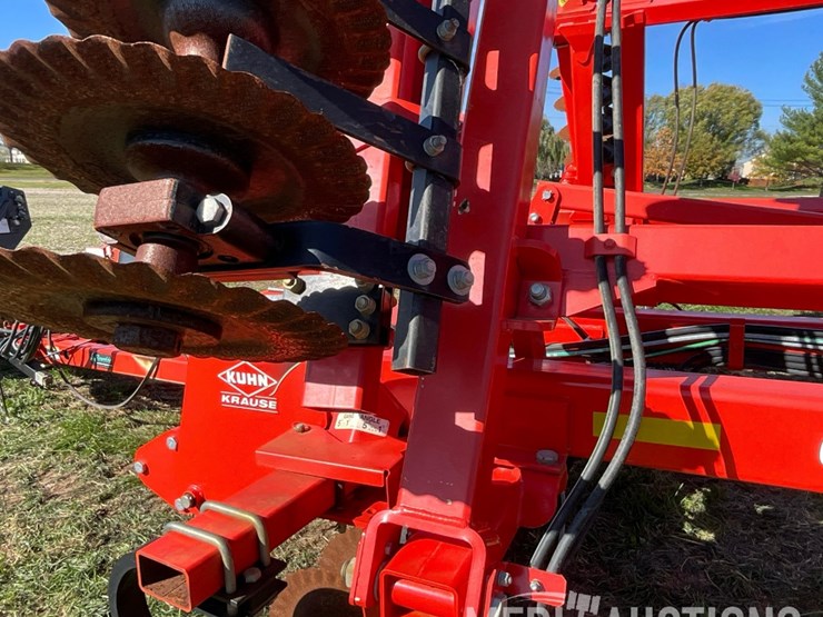 2016-kuhn-krause-8005-excelerator-verticle-tillage-tool-image-17