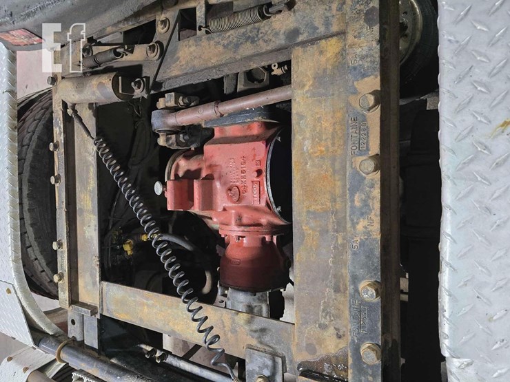 2000-mack-ch613-image-22