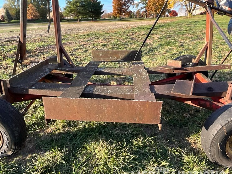 kelderman-6-row-corn-reel-on-cart-image-19