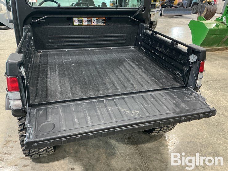 2023-john-deere-gator-image-20