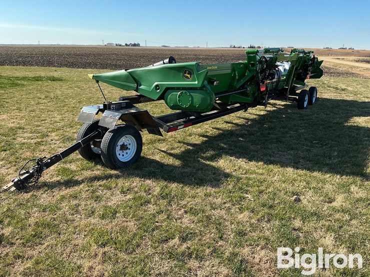 2024-john-deere-c12f-image-7