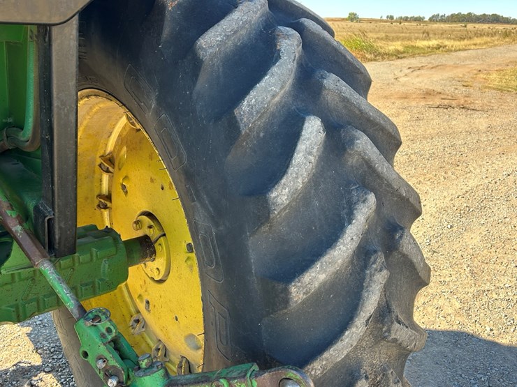 1982-john-deere-4040-image-7