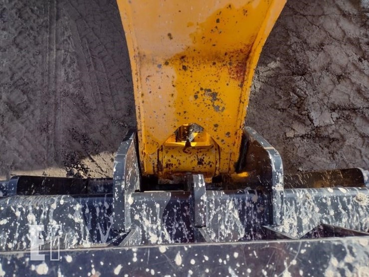 2017-jcb-510-42-image-16