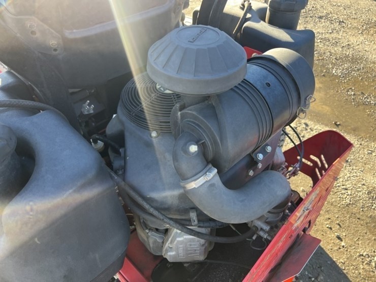 2011-gravely-proturn-48-image-15