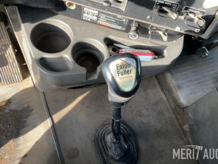 1999-international-9100-image-43