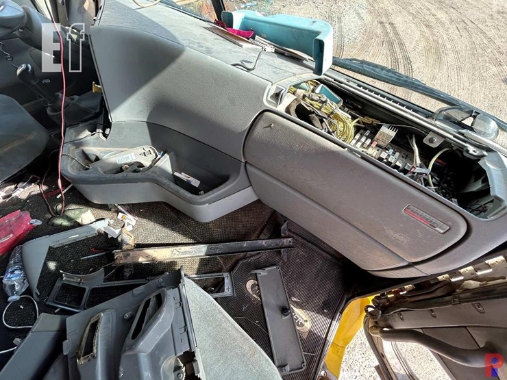 2002-freightliner-argosy-image-6