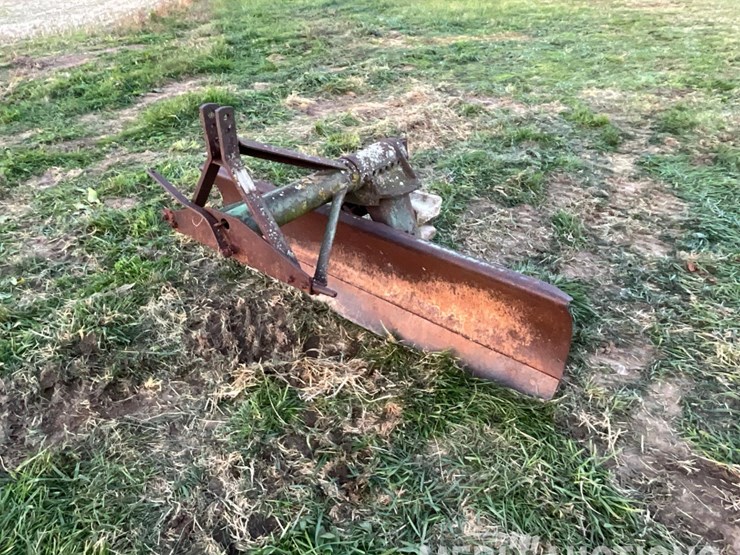 john-deere-8-image-1