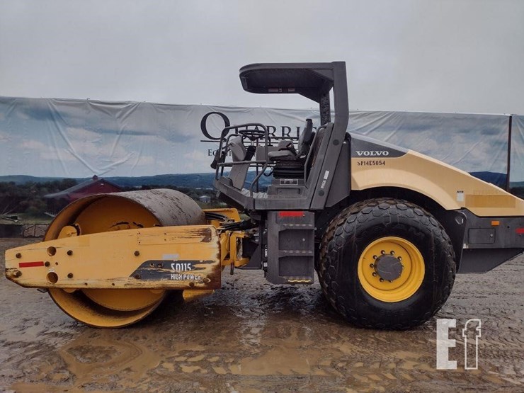 2014-volvo-sd115-image-1