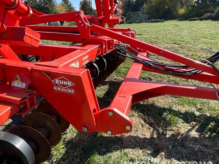 2016-kuhn-krause-8005-excelerator-verticle-tillage-tool-image-62