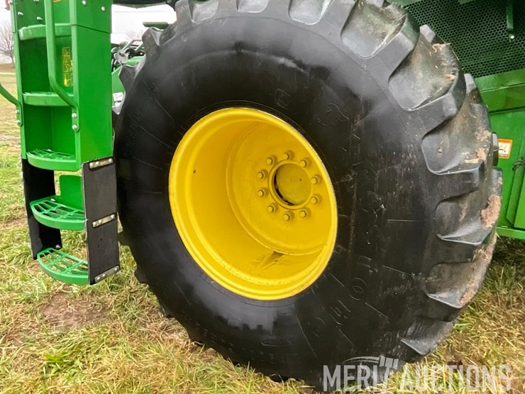 2015-john-deere-s660-image-21