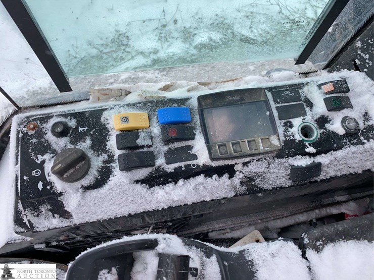 2014-jacobs-lf550-mower-2014-jacobsen-lf550-image-17