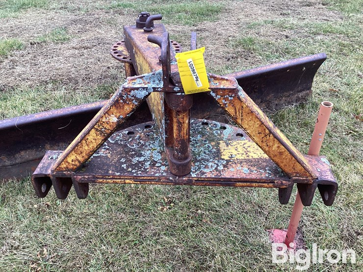 big-rhino-8’-blade-image-9