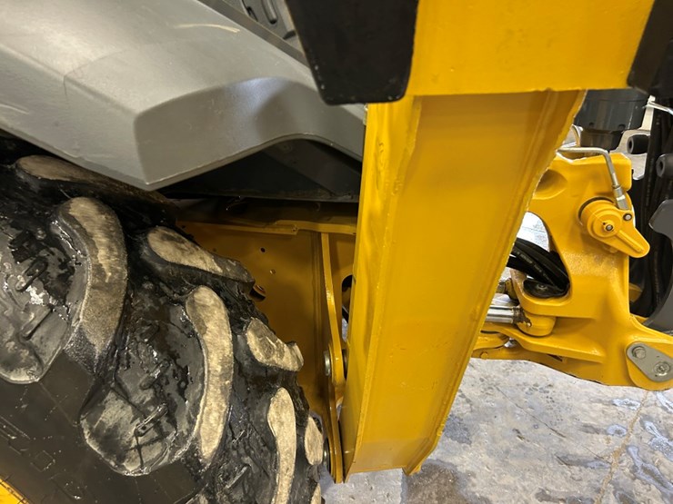 2021-deere-310sl-hl-image-42