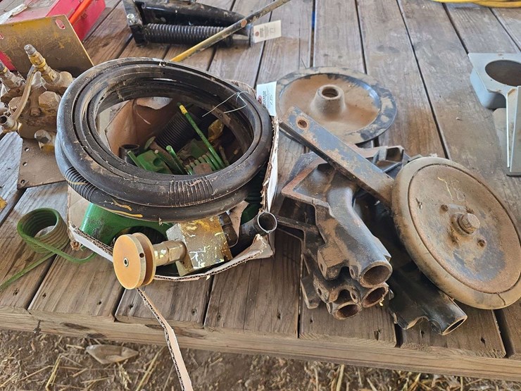 john-deere-750-image-1