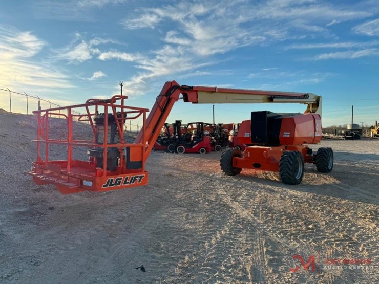 2014-jlg-800aj-image-2