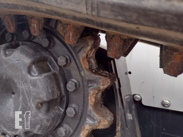 2022-bobcat-t595-image-22