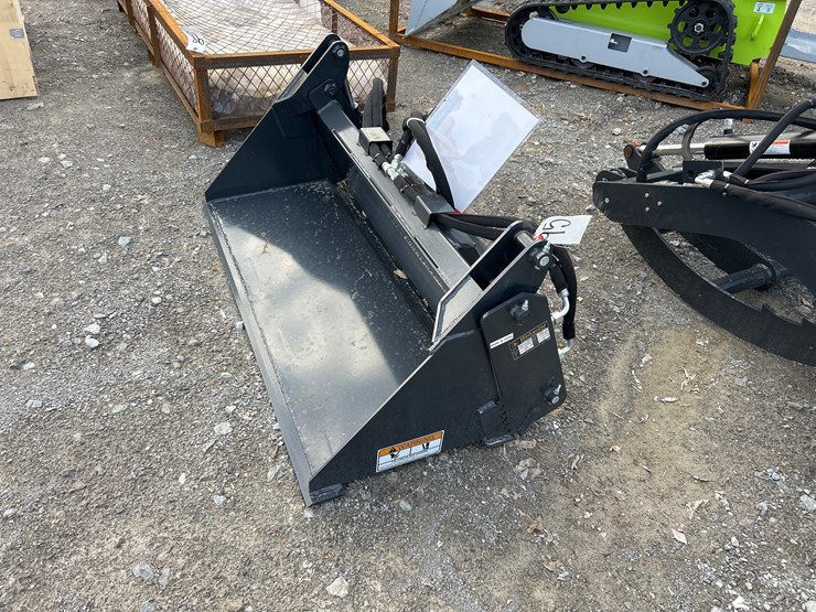 #95-•-mini-skid-steer-4-in-1-bucket-image-1