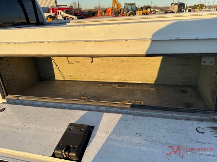 2016-ford-f250-xl-image-9